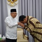 Prabowo Cium Tangan Wapres KH Ma’aruf Amin