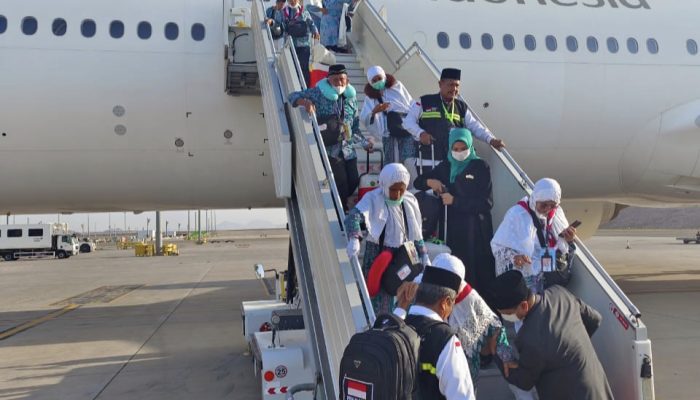 Jamaah Haji Kloter 2 Embarkasi  Makassar  Sudah Tiba Di Madinah