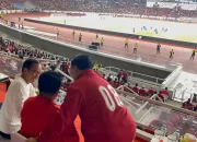 Prabowo Kenakan Jaket Berlogo Angka 08 Saat Nobar, Netizen: Kode Presiden RI Ke-8