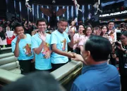 Momen Kehangatan Prabowo dengan Anak-anak Luar Biasa