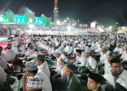 Ribuan Santri dan Masyarakat Hadiri Tabligh Akbar HSN di Soppeng 