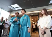 Prabowo-Gibran Jalani Tes Kesehatan Bersama di RSPAD, Pose Berpegangan Tangan
