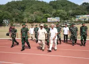 Tinjau Pembangunan Gedung Akmil, Prabowo Sapa Pekerja Proyek: Terima kasih, Kerjanya Bagus