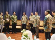 Acara Natal di Surabaya, Menkominfo Budi dan Menag Yaqut Kompak Sebut Prabowo Sahabat