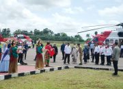 Didampingi 3 Menteri, Presiden Jokowi Bersama Isteri Tiba di Bone