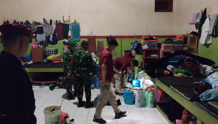 Gandeng Danramil, Rutan Kelas IIB Watansoppeng Gelar Razia