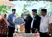 Kakanwil Kemenag Sulsel Salurkan Bantuan untuk Musibah Kebakaran Pesantren Patobong Pinrang