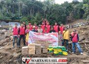 Roemah Djoeang AIA Salurkan Bantuan untuk Korban Bencana Longsor di Desa Mattabulu