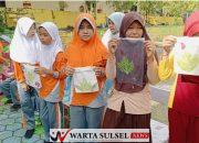 Siswa SDN 2 Masewali Bersama Mahasiswa KKN UIM Buat Motif dari Daun