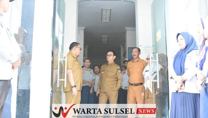 Hari Pertama Kerja Pasca Lebaran, Bupati Soppeng Sidak Sejumlah SKPD