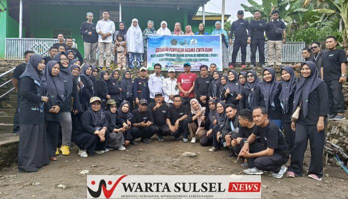 Harlah Ke-2 IPARI, Penyuluh Agama Kemenag Soppeng Bersih-bersih Rumah Ibadah