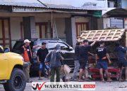 Mantan Bupati Soppeng Perbaiki Jalan Rusak di Pusat Kota Soppeng Secara Pribadi