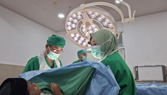 Perhimpunan Ahli Bedah Indonesia Cabang Soppeng Gelar Sunatan Massal Gratis 