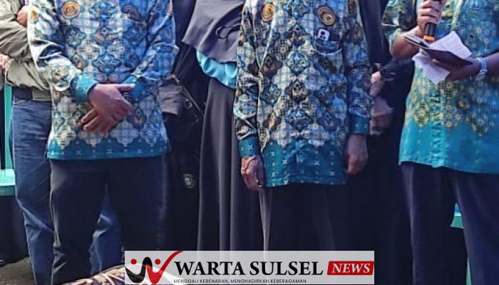 Tangis Haru Iringi Pemakaman Almarhum Wardi Guru MTs DDI Jolle