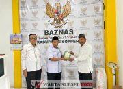 Baznas Soppeng Salurkan Buku Iqra Kepada Santri Ponpes NU Sering