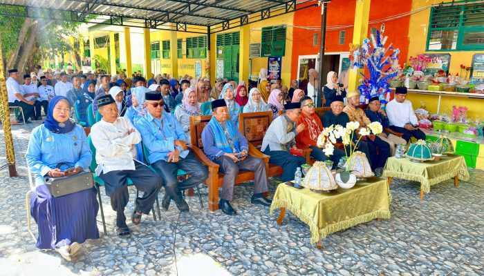 MAN 1 Soppeng Peringati Maulid Nabi dengan Khidmat dan Kebersamaan