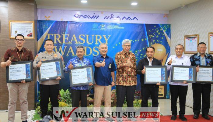 Wow! Kemenag Sulsel Borong Penghargaan di Treasury Award 2025