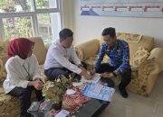 Sinergi Layanan, BRI Soppeng Serahkan Buku Rekening Kepada PPPK Kemenag Soppeng 