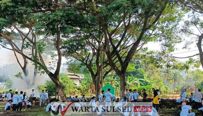 Kompak, Mahasiswa KKN UNIPOL, TNI POLRI dan Warga Gelar Bersih Lingkungan 