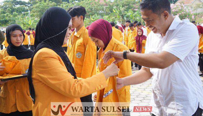 Siap Mengabdi Di Masyarakat, Rektor Unipol Lepas 364 Mahasiswa KKN