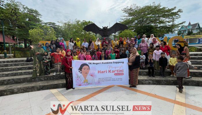 Kebaya dan Batik Warnai Peringatan Hari Kartini di TK Negeri Pembina Soppeng