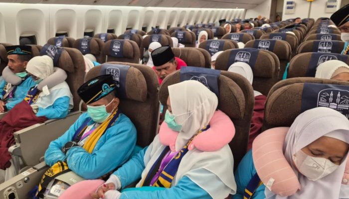 Suasana Khidmat Menyelimuti CJH Soppeng Terbang Ke Madina