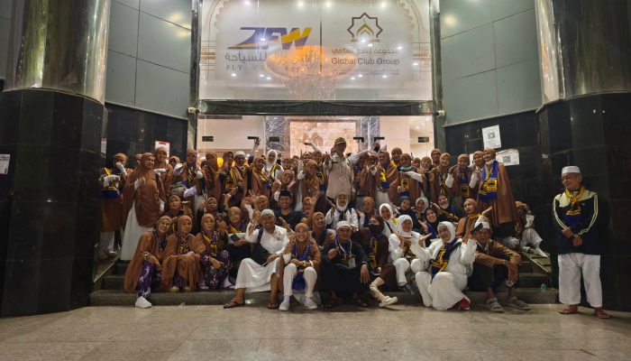 Foto Bersama, Potret Kegembiraan Jemaah Haji KBIHU Al-Ifadah Setelah Armuzna