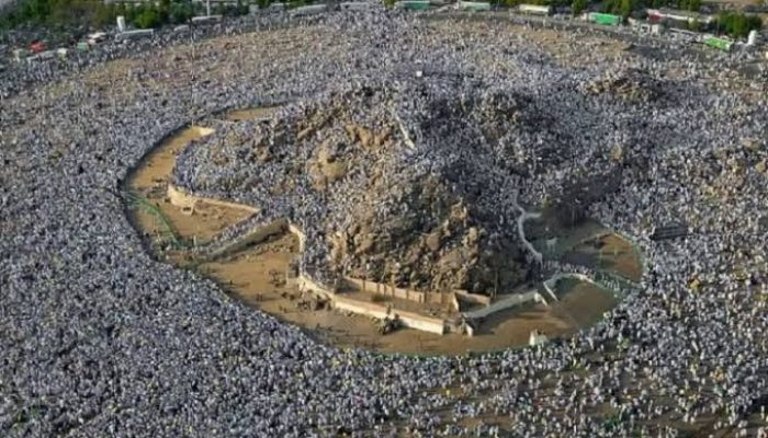 Di Arafah Hari Ini, Dunia Seolah Berhenti dan Langit Dibanjiri Doa