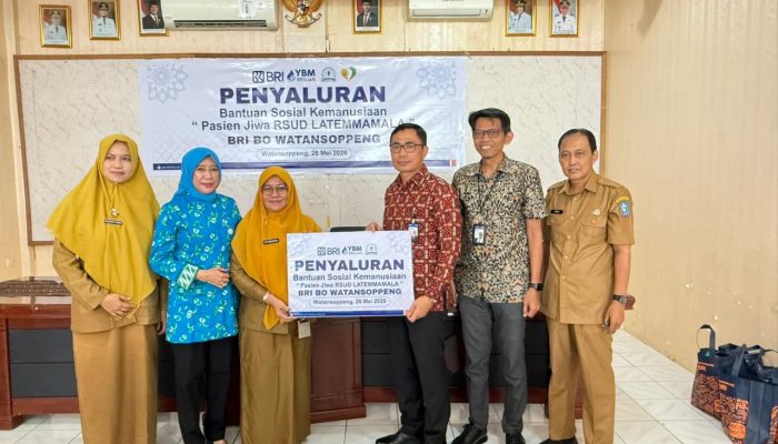 Peduli, BRI Soppeng Bersama YBM Brilian dan IWABRI Salurkan Bansos Kemanusiaan