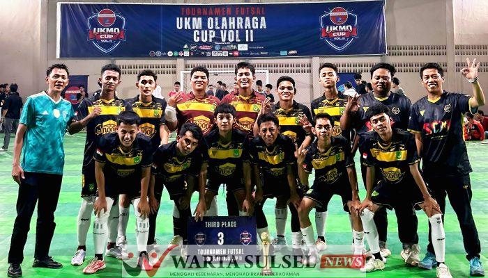 Tim Futsal MA Yasrib Lapajung Juara III Turnamen Futsal UKMO 