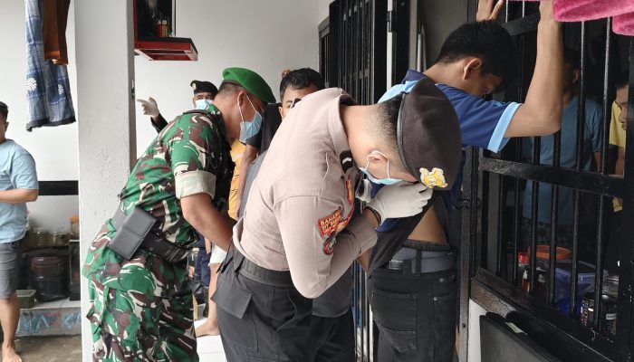 Gandeng APH, Rutan Kelas IIB Watansoppeng Gelar Razia dan Tes Urine