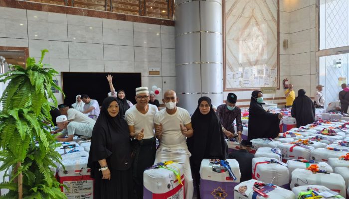 Jemaah Haji Kloter Pertama Debarkasi Makassar Mulai Kumpulkan Koper, Berkemas Pulang ke Tanah Air