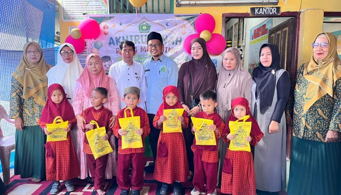 Penuh Haru dan Ceria, RA Purwanida 4 Madining Gelar Pelepasan Siswa 