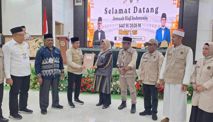 Jemaah Haji Maluku Utara Bahagia Bisa Transit di Asrama Haji Makassar