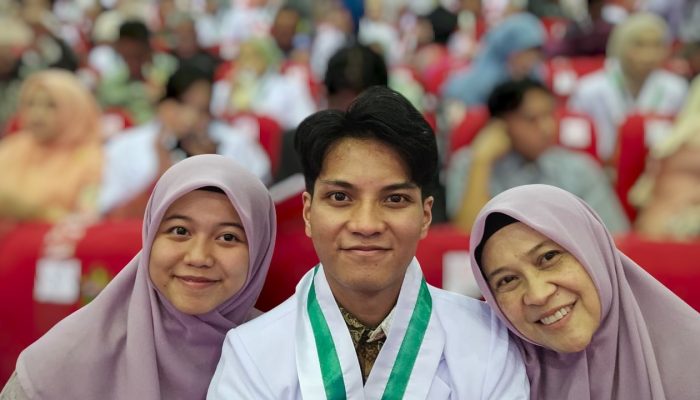 Inspiratif! Putra Soppeng Raih Gelar Dokter di Usia 23 Tahun, Punya Rekam Jejak Lintas Benua