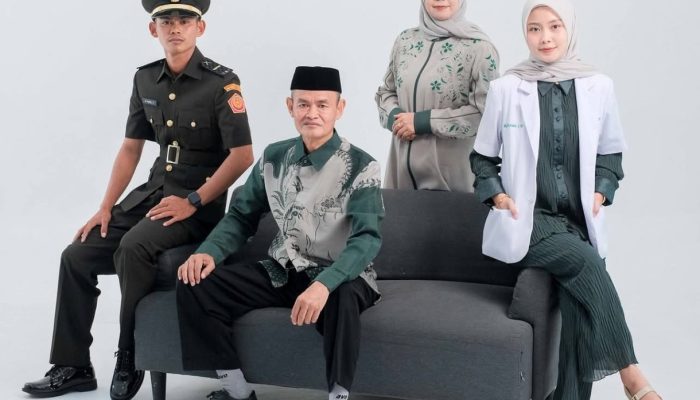 Kebahagiaan Paripurna Keluarga KBIHU Al-Ifadah Sukses Cetak Perwira TNI Dan Dokter