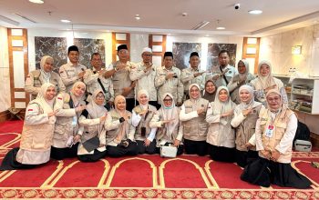 Di Balik Senyum Mabrur Haji Soppeng, Ada Lelah Nakes yang Tak Pernah Mengeluh