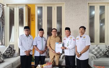 Kantongi Predikat WTP, Baznas Soppeng Serahkan Laporan Audit 2025 Langsung ke Bupati