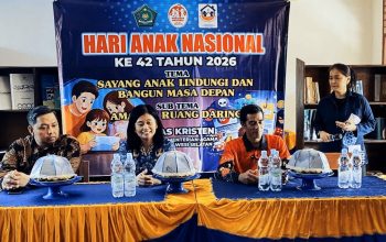 Peringati Hari Anak Nasional, Bimas Kristen Kemenag Sulsel Bekali Siswa Dunia Digital