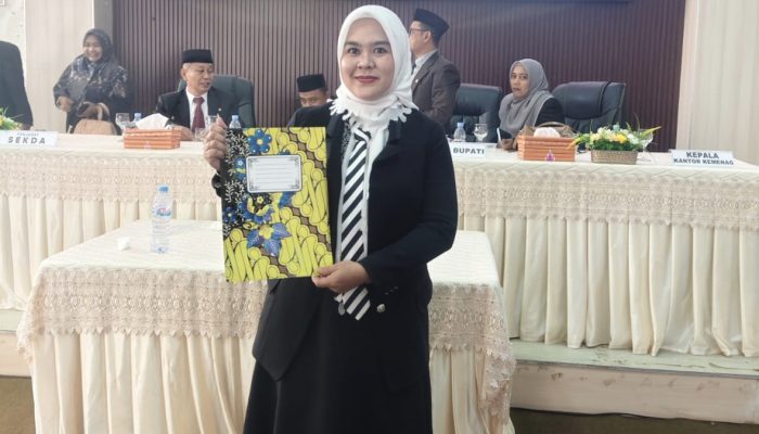 Nakhoda Baru Administrasi, Nasyita Usman Resmi Dilantik Jadi Sekretaris Diskominfo Soppeng