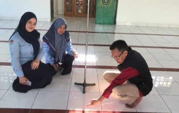 Matahari Tepat di Atas Ka’bah, Kemenag Soppeng Uji Presisi Arah Kiblat Mushalla Kantor