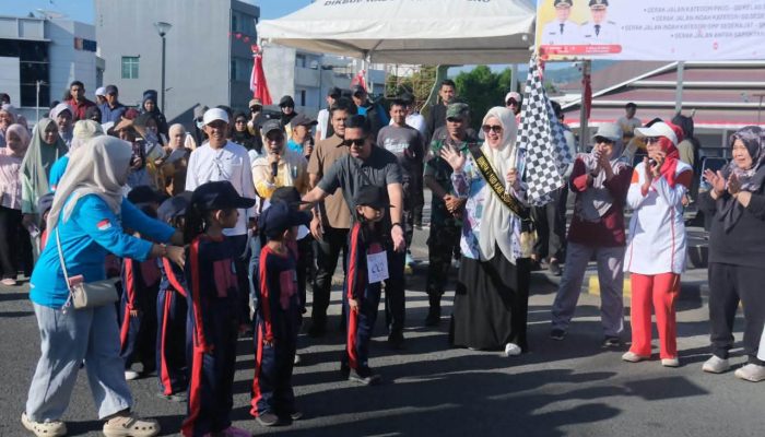 Aksi Gemas Pasukan Cilik! Bunda PAUD Soppeng Lepas Lomba Gerak Jalan
