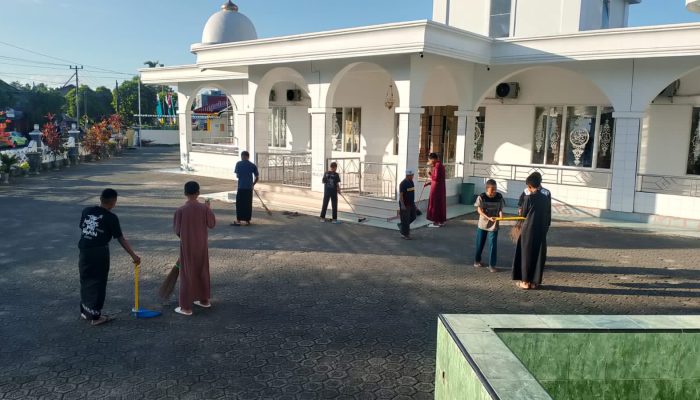 Sambut HUT Ke-81 RI, Kemenag Soppeng Gelar GEBER Rumah Ibadah