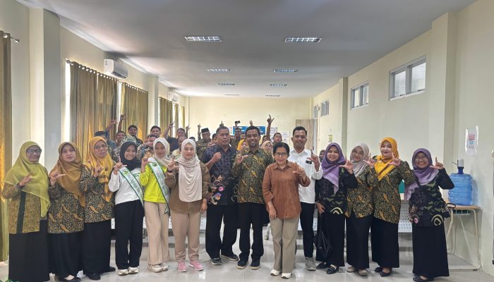 Mantapkan Langkah Menuju Adiwiyata Nasional, MAN 1 Soppeng Disambangi Tim DLH Sulsel