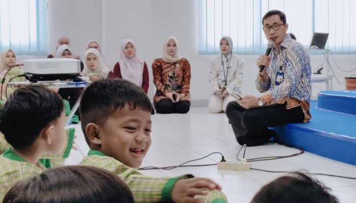 Ratusan Murid PAUD Yayasan Nabigh Akademik Serbu Bank BRI Soppeng