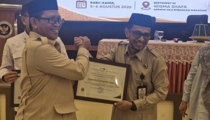 Tampil Solid, Kemenhaj Soppeng Sabet Penghargaan Dukungan Penyelenggaraan Kesehatan Haji Terbaik
