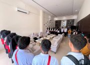 Hari Kedua PKKMB UNIPOL, Mahasiswa Baru Keliling Jelajahi Fasilitas Kampus