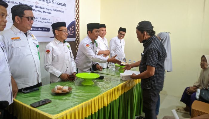 Dorong Kemandirian Ekonomi, UPZ Lalabata Salurkan Bantuan Dana untuk Fakir Miskin dan UMKM