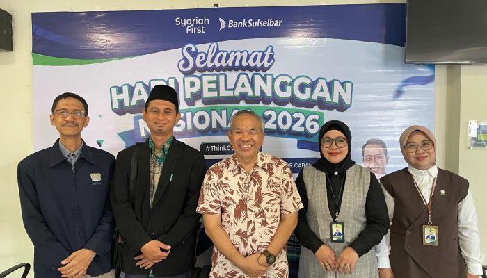 Perkuat Sinergi Tim, Bank Sulselbar Cabang Soppeng Hadirkan Motivator Nasional Dr. Aqua Dwipayana