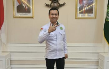 Dikukuhkan, Mawardi Siraj “Komandan” Humas Kemenag Indonesia Timur